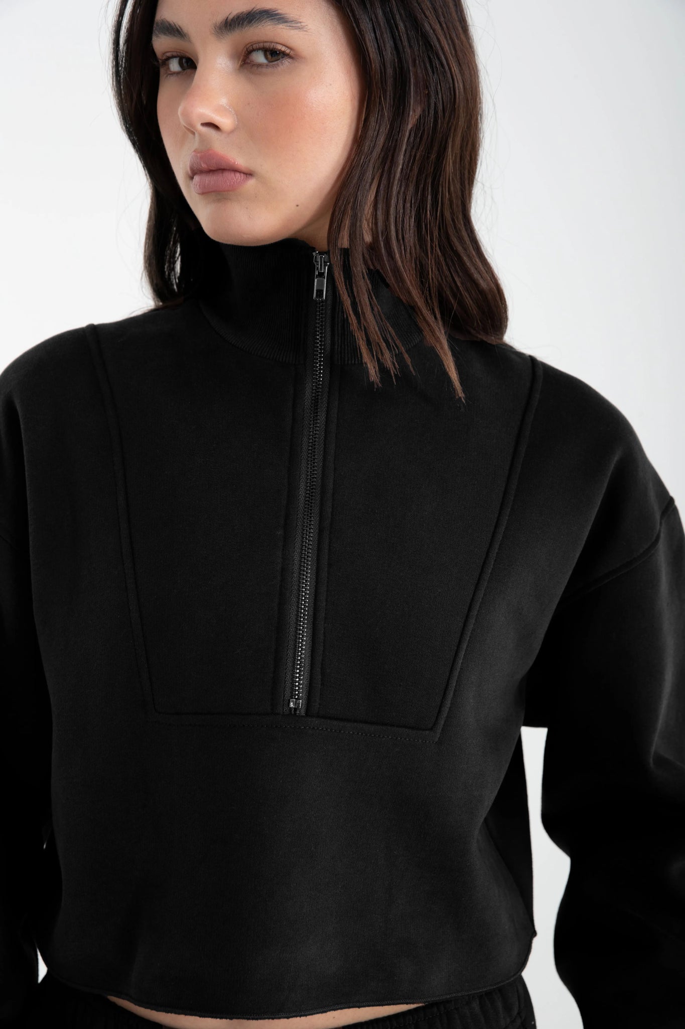 Arlo 1/2 Crop Sweater (Black)